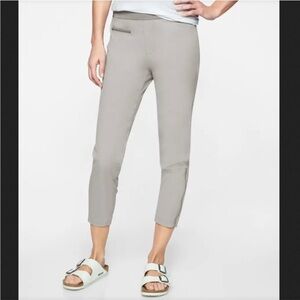 Athleta Mod Trekkie Hiking Pants size 8 Gray Cropped